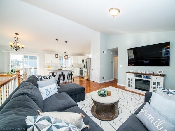 45 Frederick Street Fall River, MA 02721 - Photo 3 of 29 Gallery Image 3