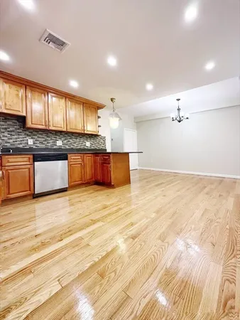 $3,600 | 90 George Street, Unit 90, Boston, MA 02119