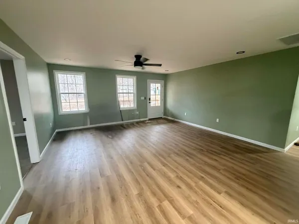 $199,900 | 701 Main Street, Bruceville, IN 47516