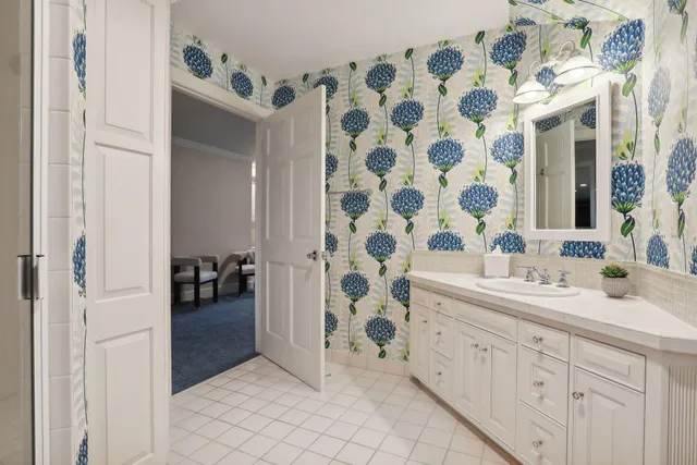 $4,999,995 | 4940 Meadville Street, Excelsior, MN 55331