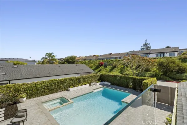 $5,485,000 | 2433 Blackthorn Street, Newport Beach, CA 92660