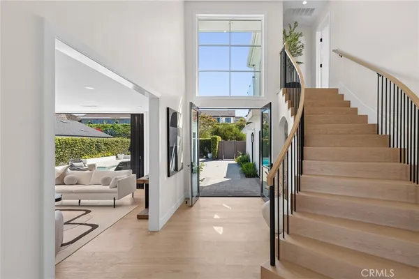 $5,485,000 | 2433 Blackthorn Street, Newport Beach, CA 92660