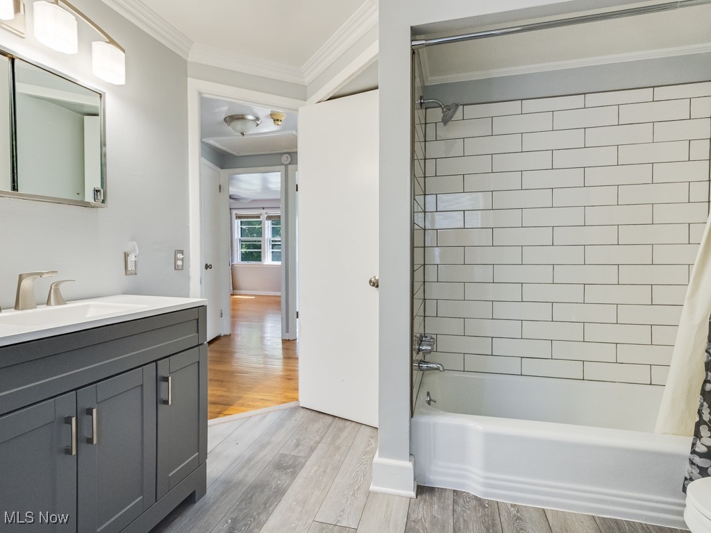 2348 Saybrook Road Cleveland, OH 44118 - Photo 26 of 37