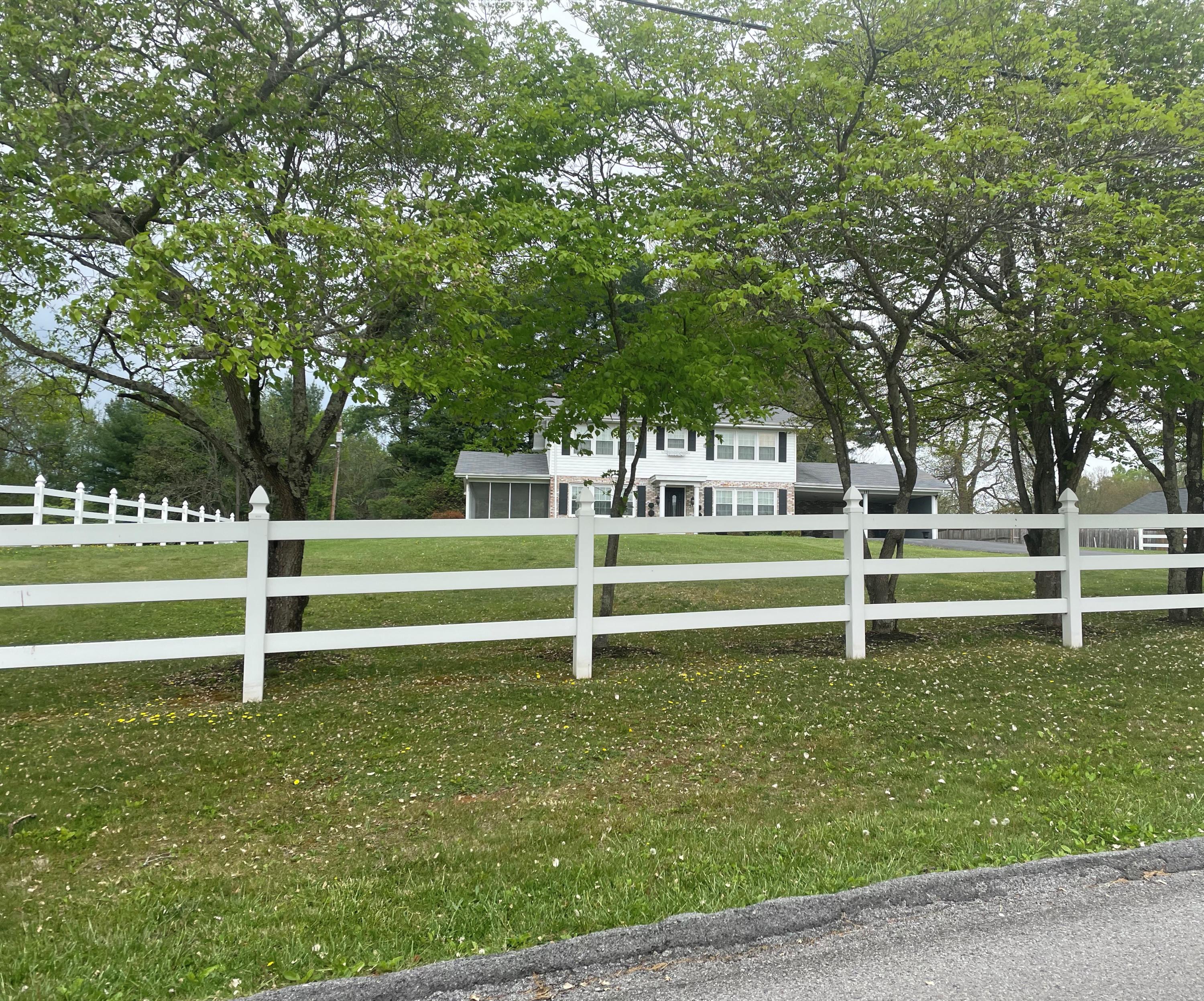 111 Edgefield Road Bristol, TN 37620 - Photo 1 of 16 IMG_1754