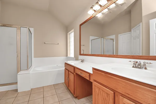 $2,450 | 2924 Perdido Bay Lane, Pearland, TX 77584