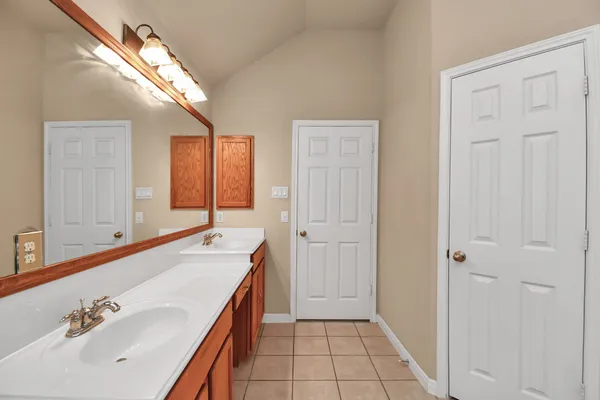 $2,450 | 2924 Perdido Bay Lane, Pearland, TX 77584