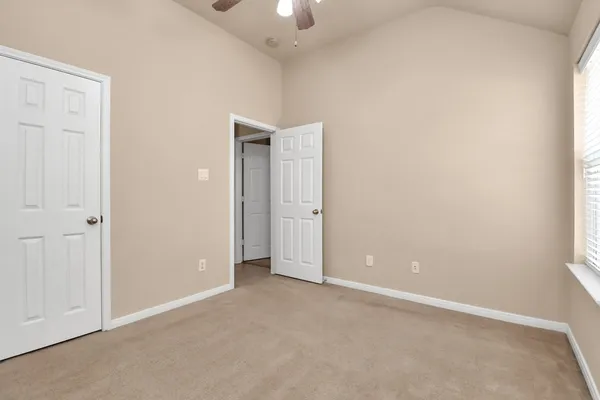 $2,450 | 2924 Perdido Bay Lane, Pearland, TX 77584