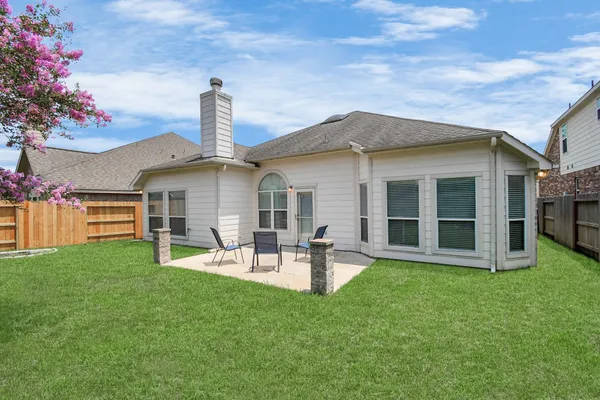 $2,450 | 2924 Perdido Bay Lane, Pearland, TX 77584