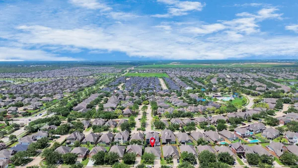 $2,450 | 2924 Perdido Bay Lane, Pearland, TX 77584