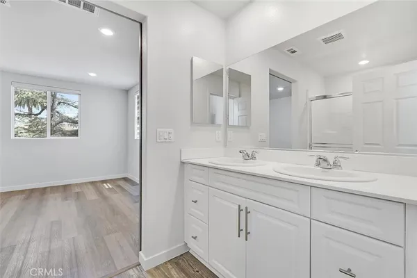 $4,850 | 14700 Sherman, Van Nuys, CA 91405