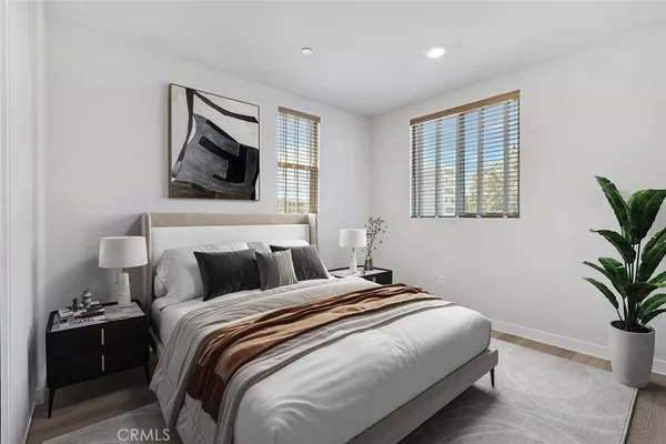 $4,850 | 14700 Sherman, Van Nuys, CA 91405