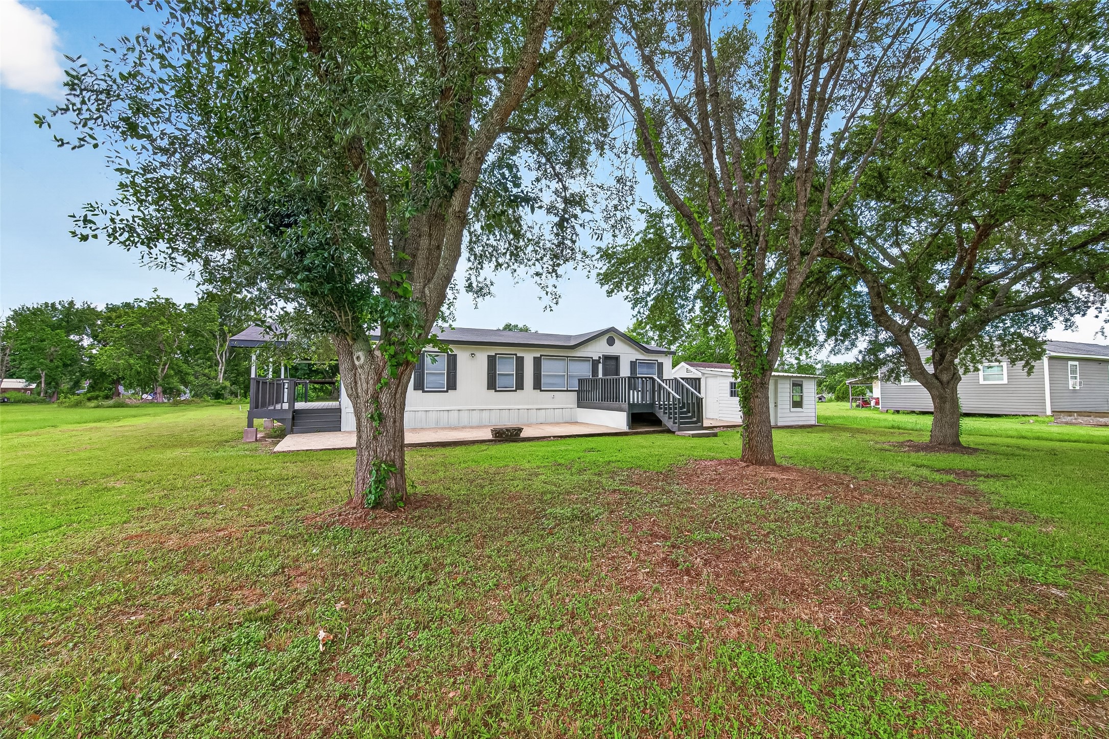6018 Barney Lane Rosharon, TX 77583 - Photo 3 of 38