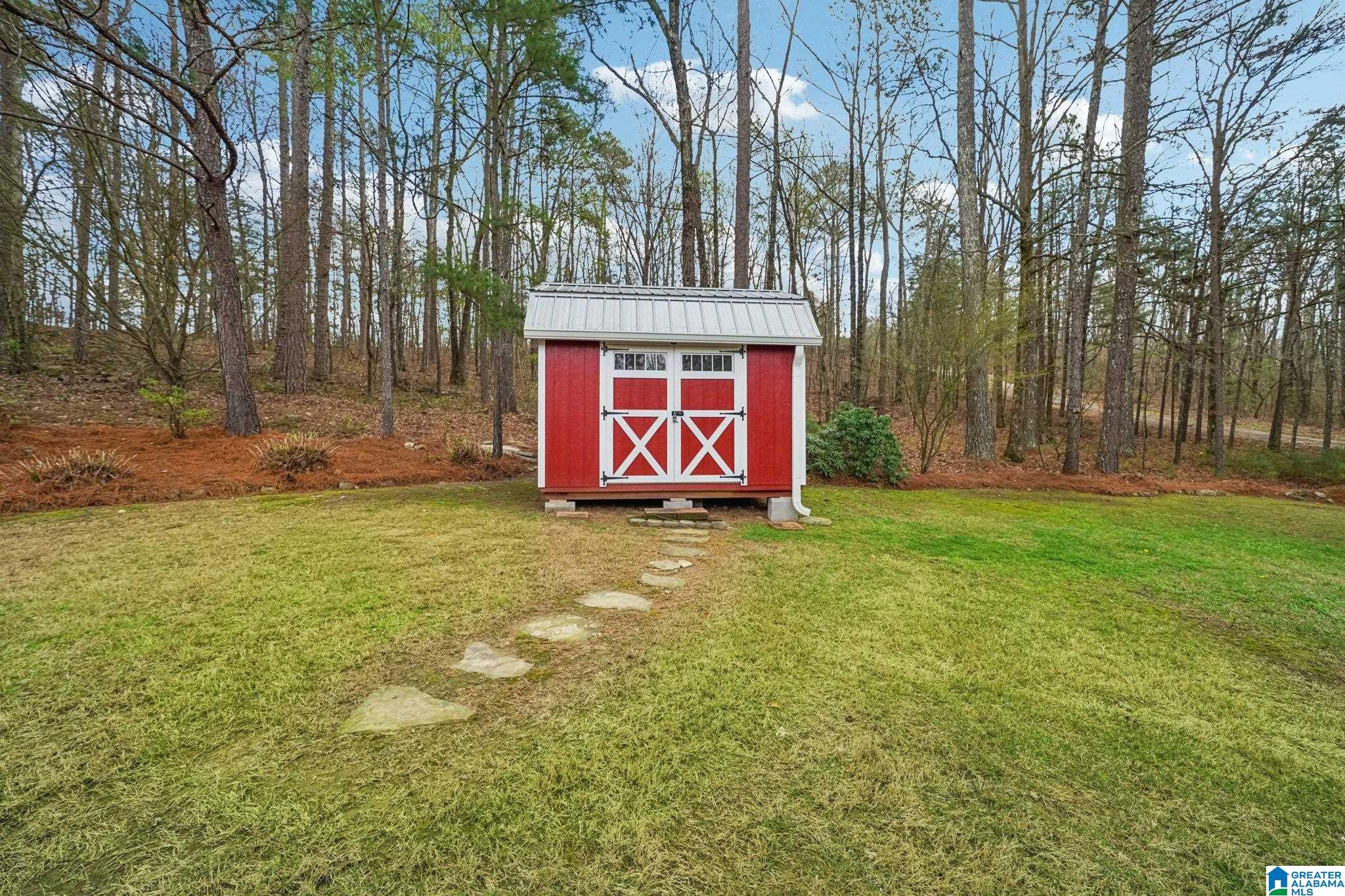 91 Hilltop Road Oneonta, AL 35121 - Photo 4 of 65