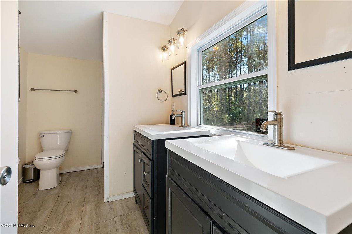 12947 Boney Road Jacksonville, FL 32226 - Photo 11 of 20 09-Primary Bathroom