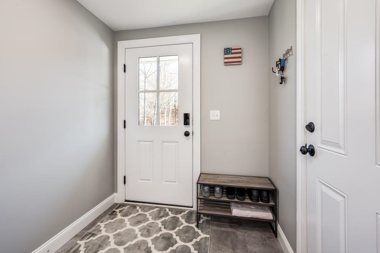 31 Fownes Mill Court Rochester, NH 03867 - Photo 5 of 33