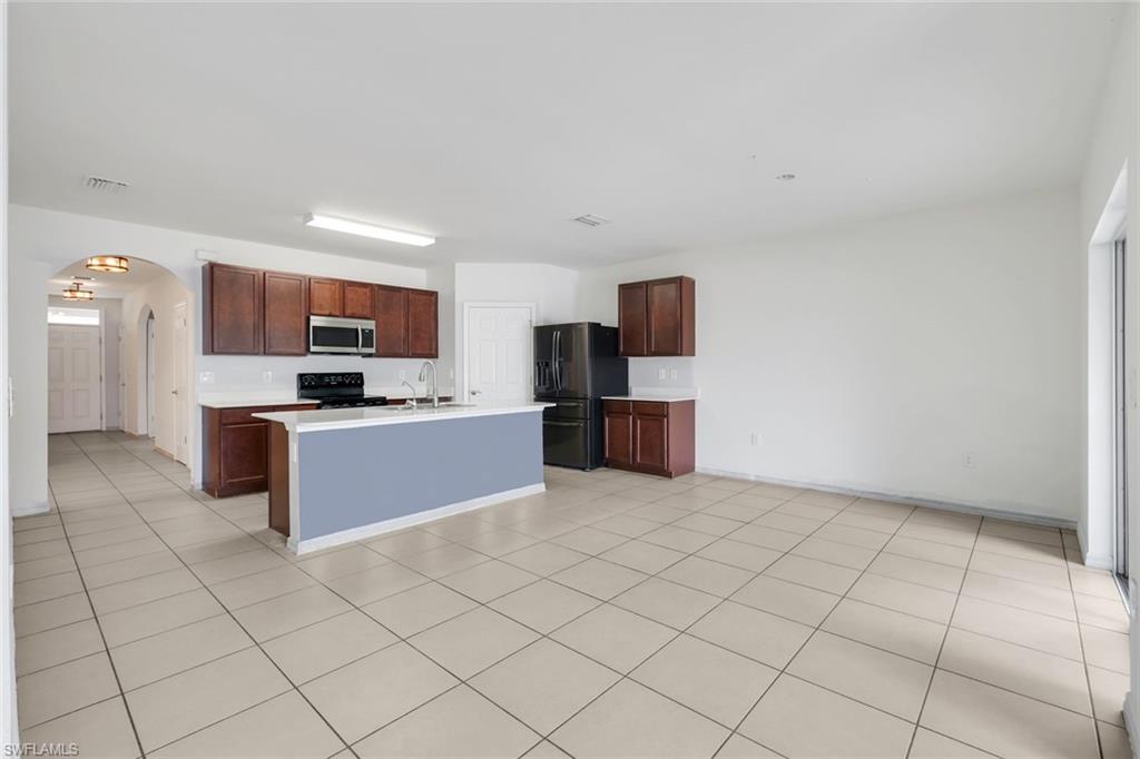 8117 Sandpiper Road Fort Myers, FL 33967 - Photo 3 of 22 Gallery Image 3