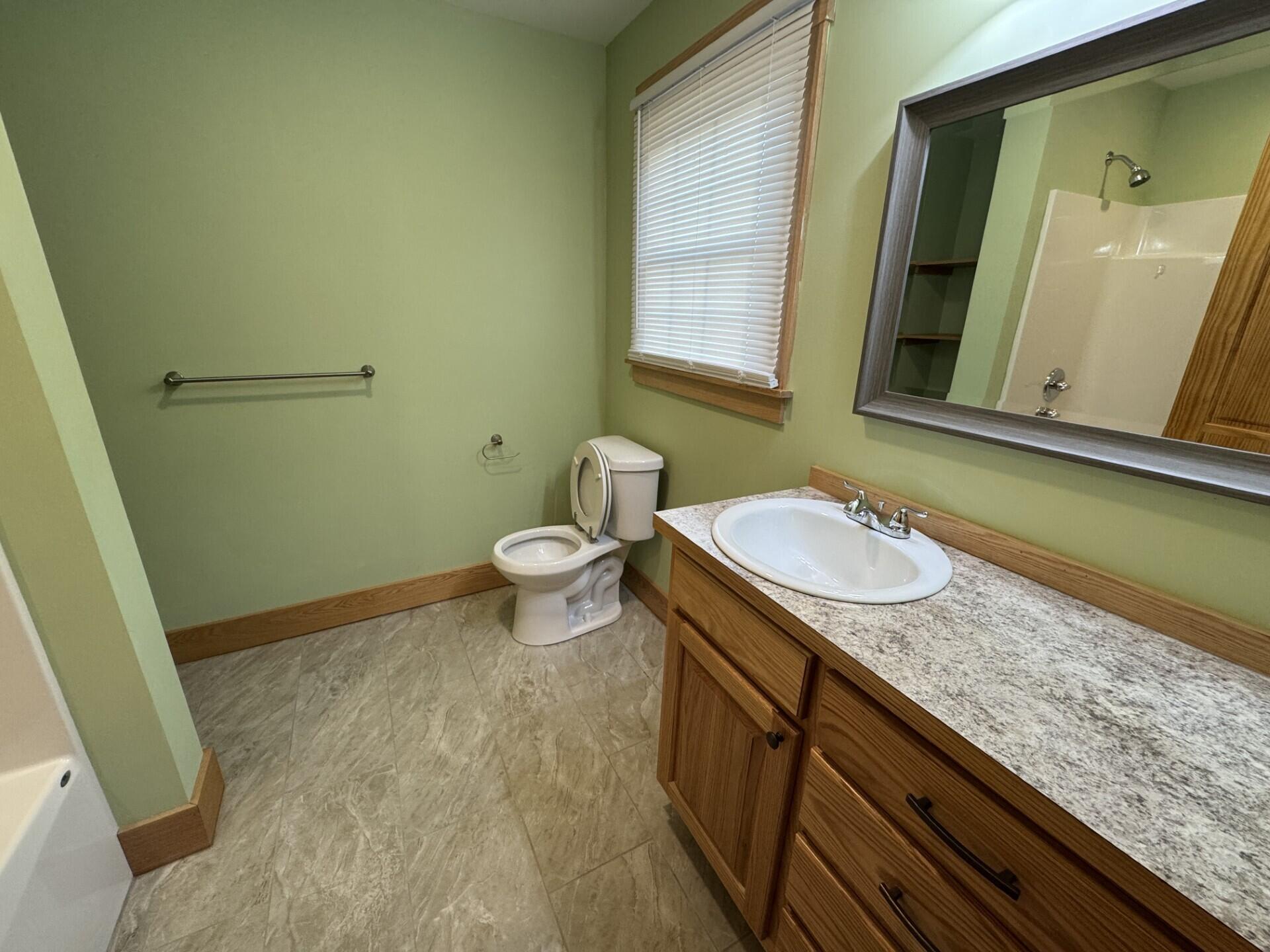 5 Chestnut Street Unity, ME 04988 - Photo 18 of 24 Primary bath
