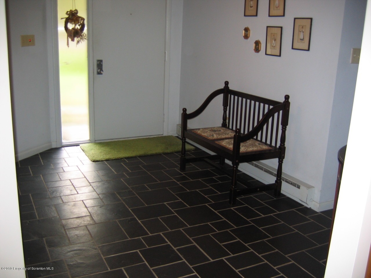 9 Stonybrook Road Clarks Summit, PA 18411 - Photo 4 of 13 Gallery Image 4