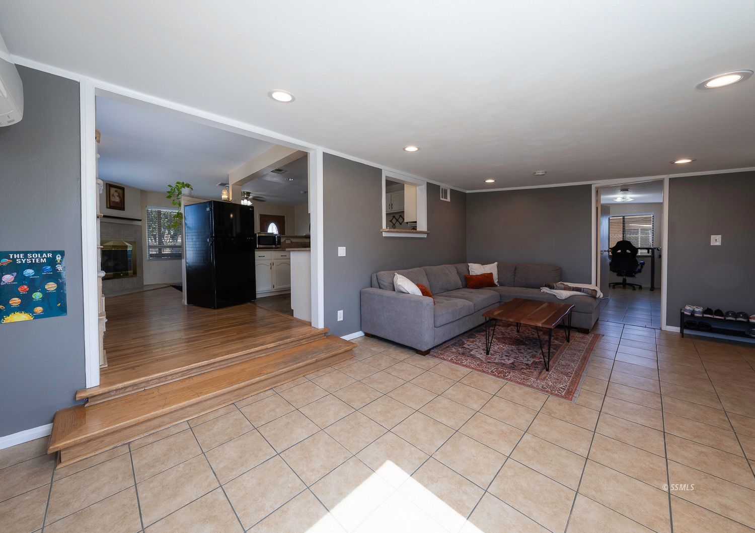 201 South Fire Opal Street Ridgecrest, CA 93555 - Photo 12 of 32