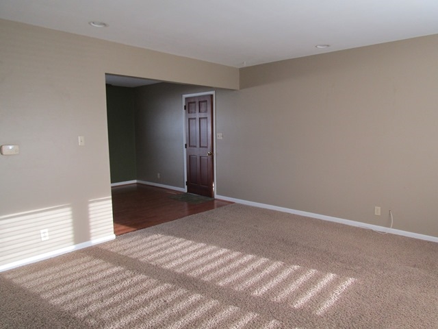 1003 Highland Park Decatur, IN 46733 - Photo 3 of 24
