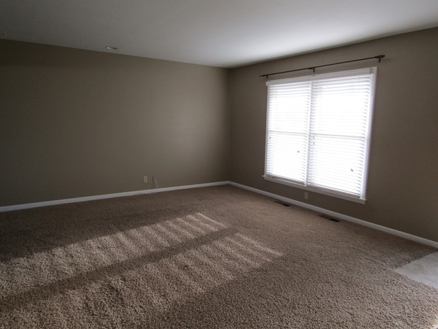 1003 Highland Park Decatur, IN 46733 - Photo 4 of 24