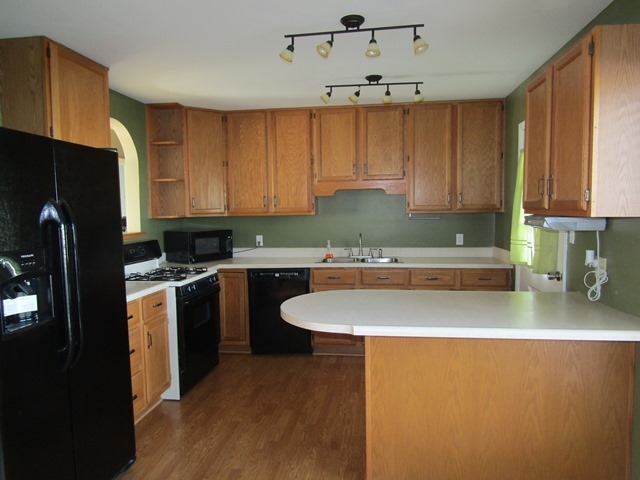 1003 Highland Park Decatur, IN 46733 - Photo 7 of 24