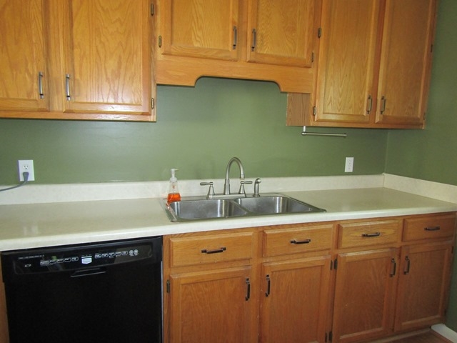 1003 Highland Park Decatur, IN 46733 - Photo 8 of 24