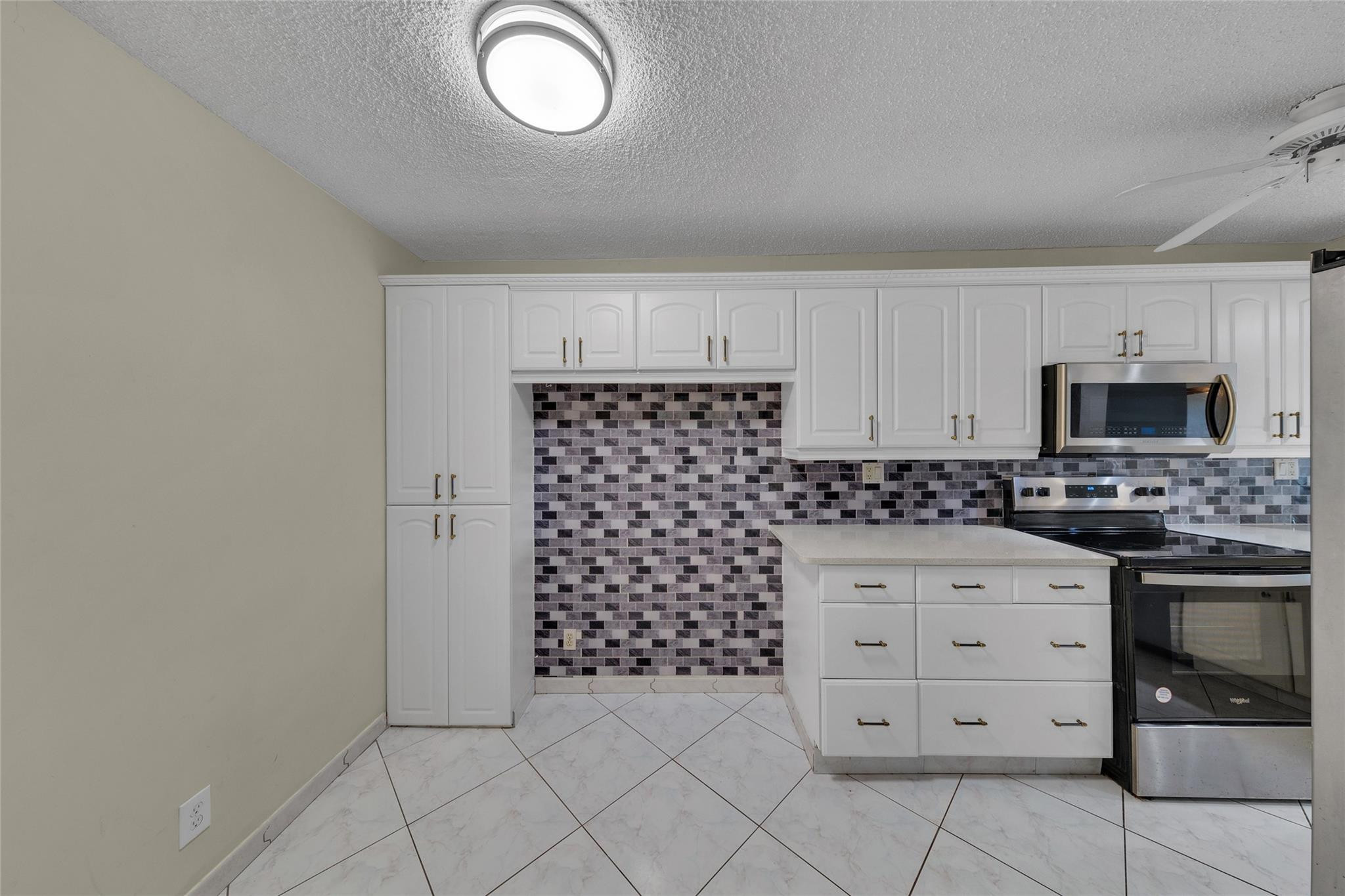 7 Royal Palm Way Boca Raton, FL 33432 - Photo 14 of 42 Photo 14
