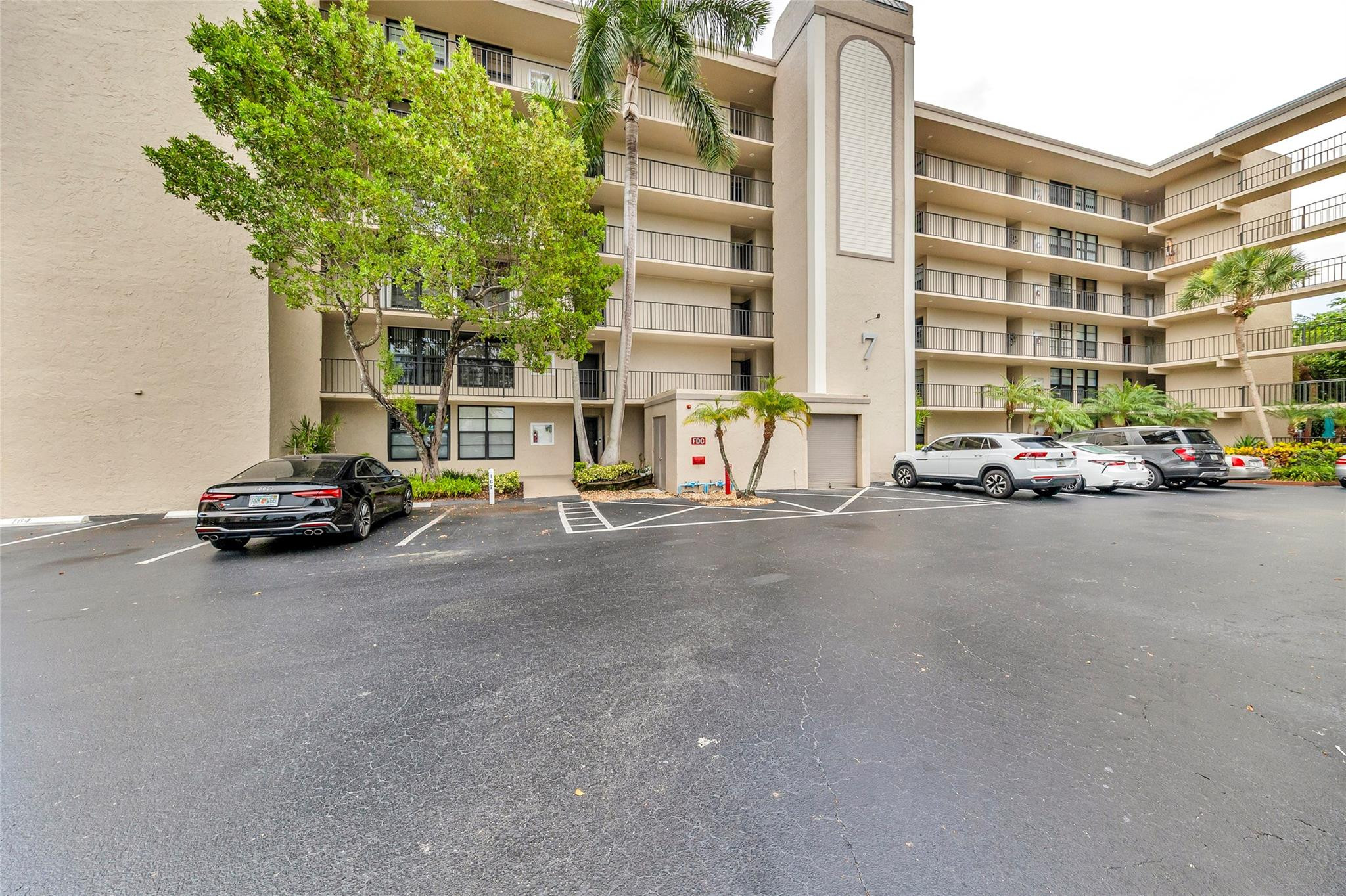 7 Royal Palm Way Boca Raton, FL 33432 - Photo 38 of 42 Photo 38