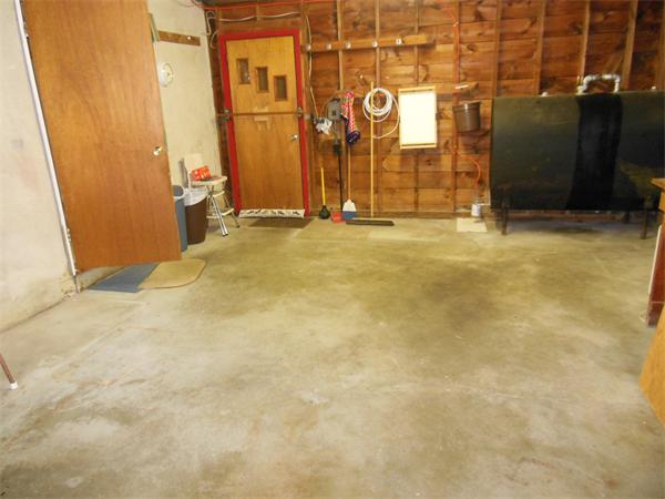 8 Leatherchip Road Holbrook, MA 02343 - Photo 17 of 18