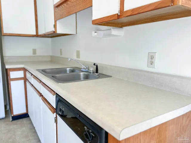 $1,250 | 4456 Bellview Avenue, Unit 7C, Pensacola, FL 32526