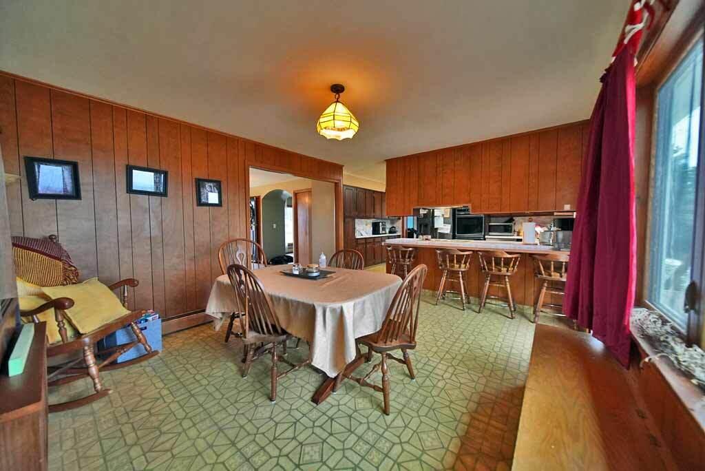 97 Calais Road Houlton, ME 04730 - Photo 30 of 90 country-home-maine-dining-r