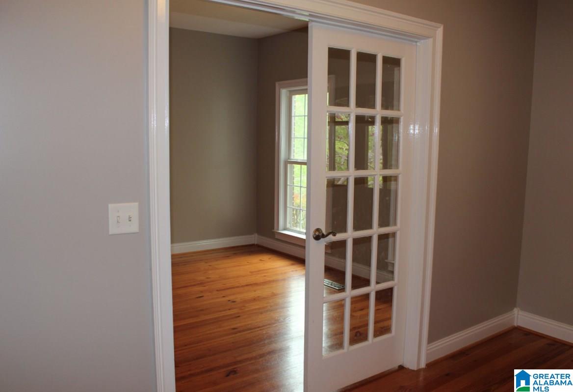114 Hampton Lake Drive Pelham, AL 35124 - Photo 4 of 47