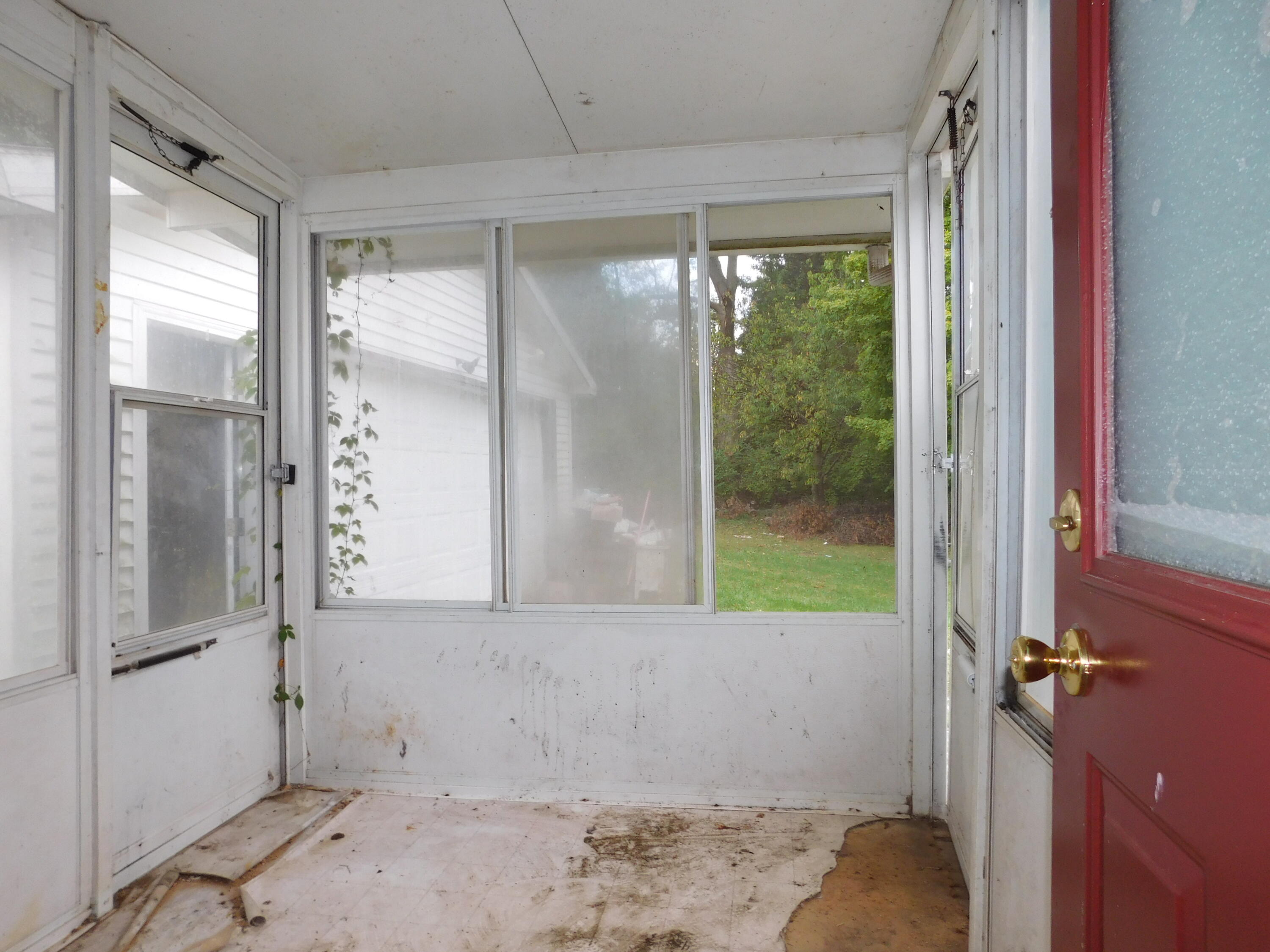 16822 Runyon Road Buchanan, MI 49107 - Photo 3 of 27 DSCN6074