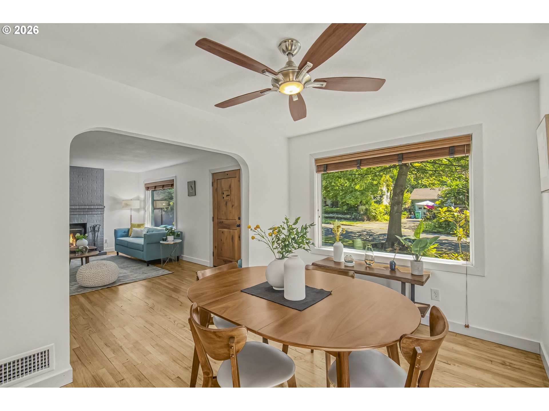 27 Southeast 85th Avenue Portland, OR 97216 - Photo 9 of 33 Gallery Image 9