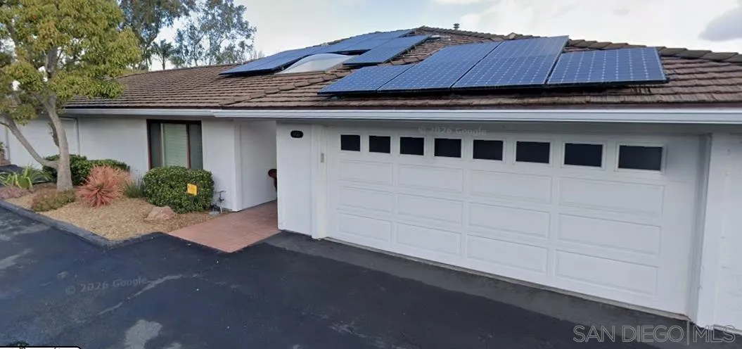 6155 Paseo Delicias Rancho Santa Fe, CA 92067 - Photo 2 of 17 Exterior Front
