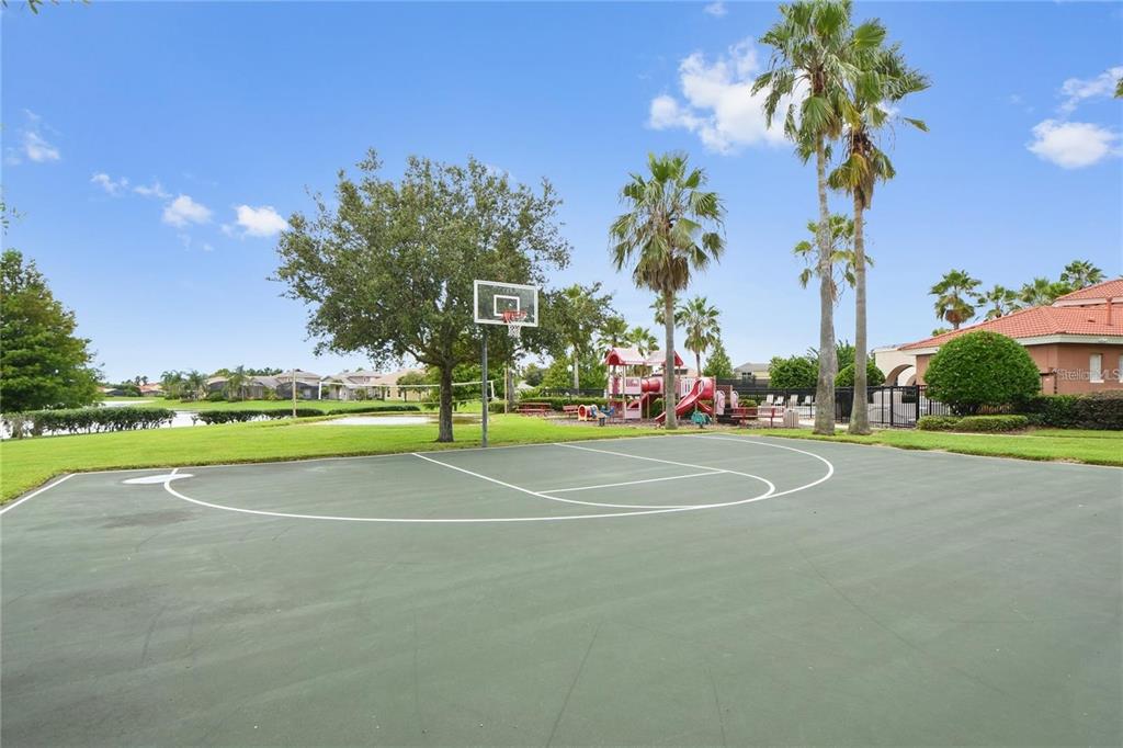 11531 Vicolo Loop Windermere, FL 34786 - Photo 30 of 32 a view of a basket ball ground
