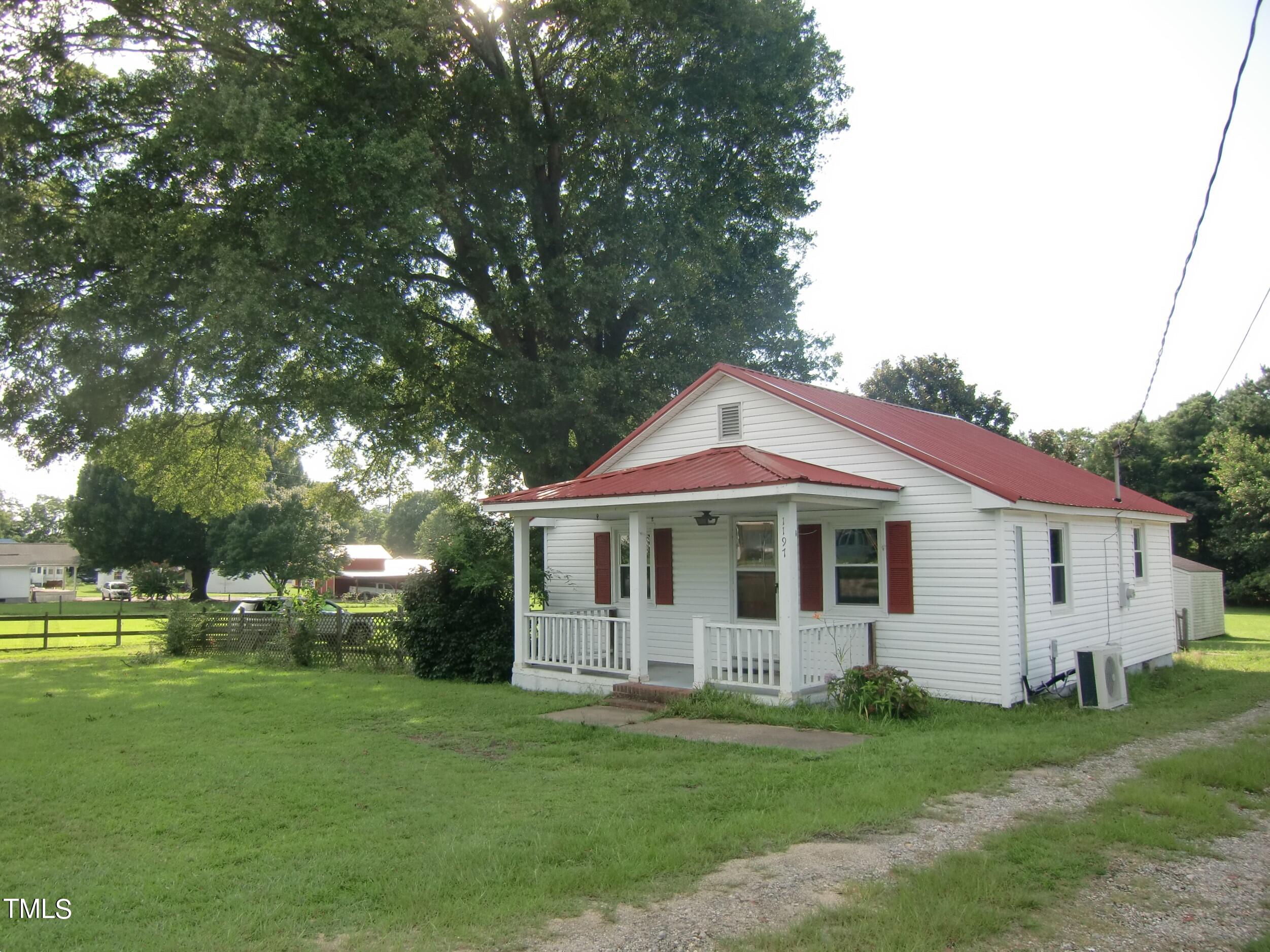 1197 Red Hill Church Road Dunn, NC 28334 - Photo 1 of 64 main pic