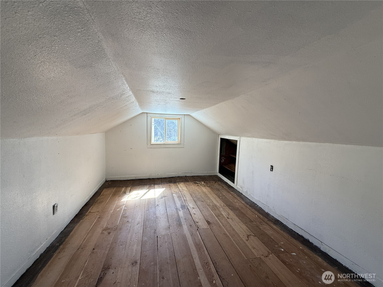 331 Bonaparte Lake Road Tonasket, WA 98855 - Photo 14 of 35