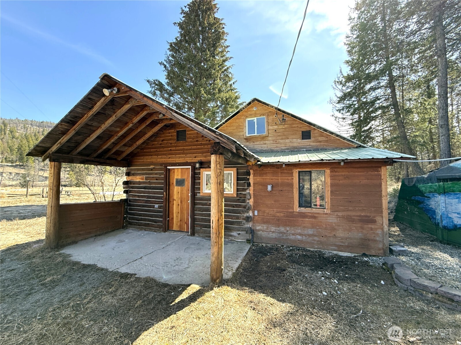 331 Bonaparte Lake Road Tonasket, WA 98855 - Photo 3 of 35