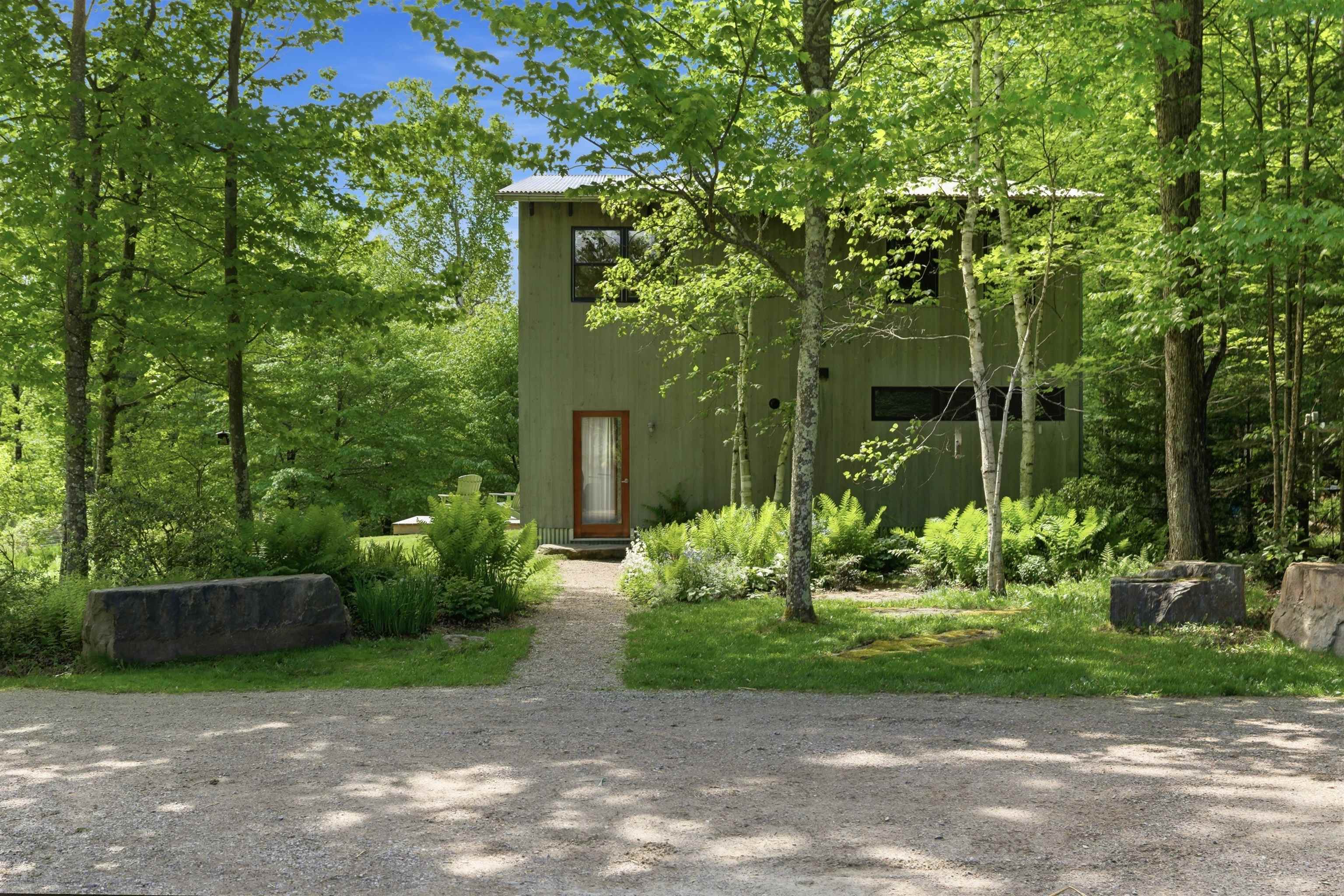 296 West Hill Road Lincoln, VT 05443 - Photo 6 of 37
