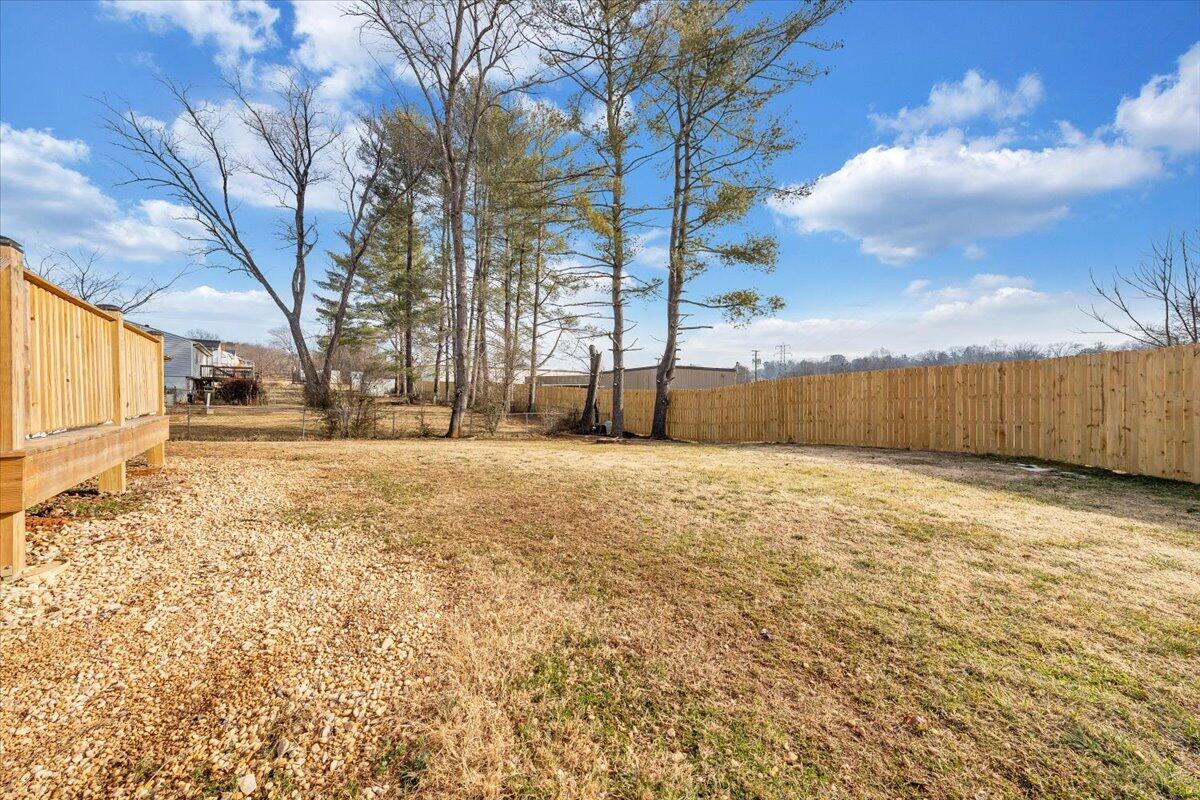 3804 Meadowlark Road Roanoke, VA 24018 - Photo 41 of 54 a view of yard covered with snow in front of house