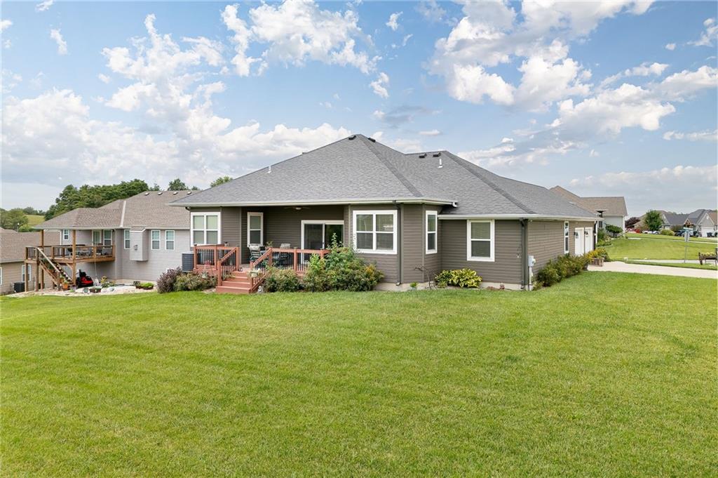 14078 Indian Ridge Road St. Joseph, MO 64505 - Photo 3 of 37