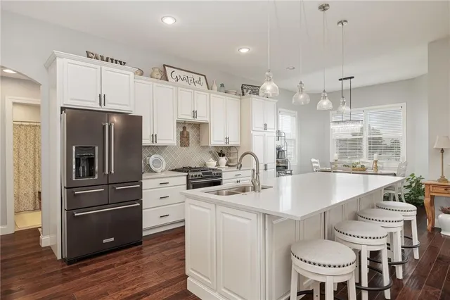 $475,900 | 14078 Indian Ridge Road, St. Joseph, MO 64505