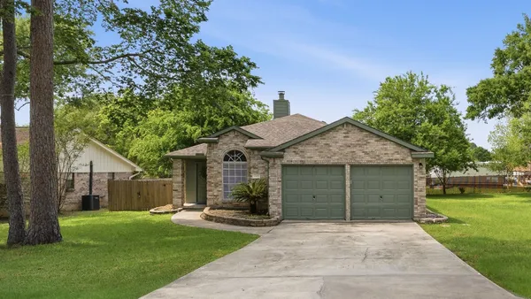 $299,900 | 10478 Twin Circles Drive, Montgomery, TX 77356