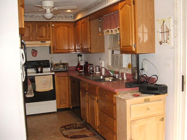 48 Garfield Street, Unit 16 Saco, ME 04072 - Photo 4 of 30 4