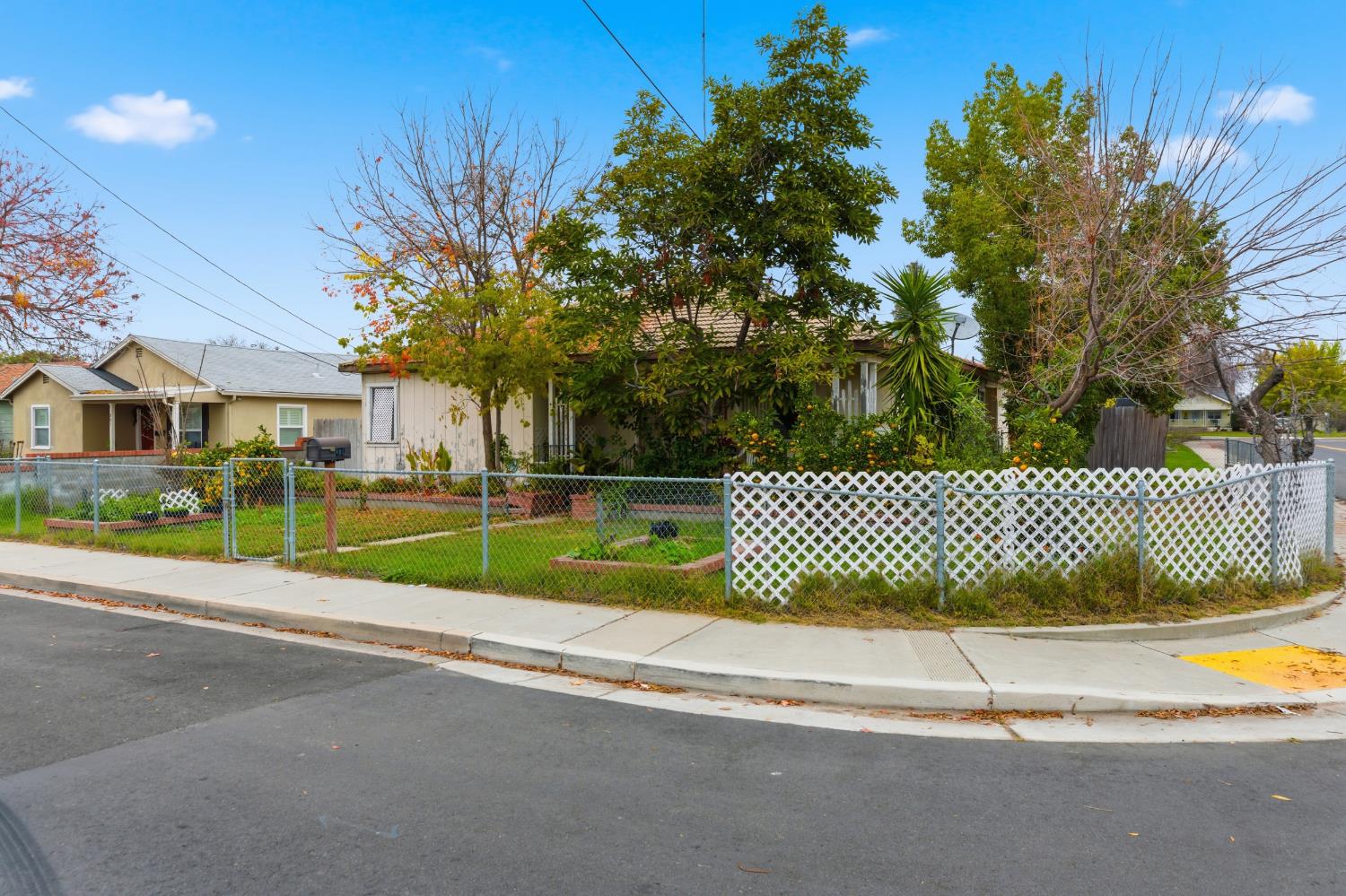 801 Flower Street Turlock, CA 95380 - Photo 2 of 6