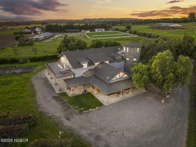 $4,495,000 | 3730 Roblar Avenue, Santa Ynez, CA 93460