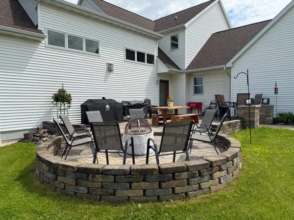 $735,000 | W4087 Parkview Court, Taycheedah, WI 54937