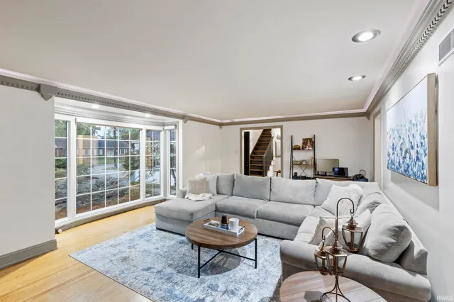 $405,000 | 1637 Rainbow Bend Boulevard, Elkhart, IN 46514